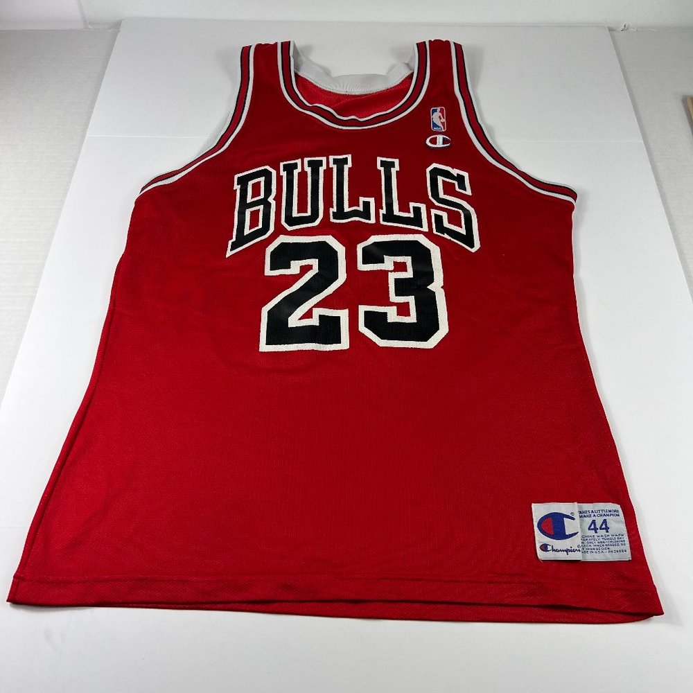 VTG 90s Champion Chicago Bulls Michael Jordan 23 Jersey Adult 44 Large Red USA